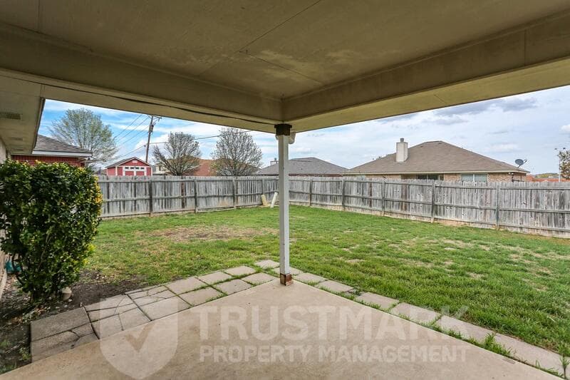 Killeen House: 5406 Shawn Dr