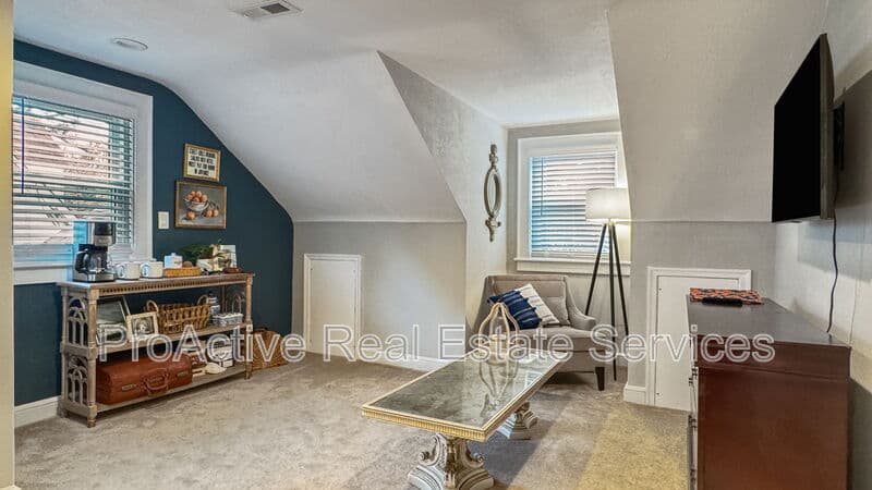 Norfolk House: 3576 Norland Ct