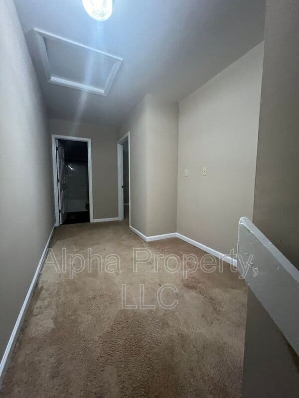 Greer Condo: 213B Taylor Rd