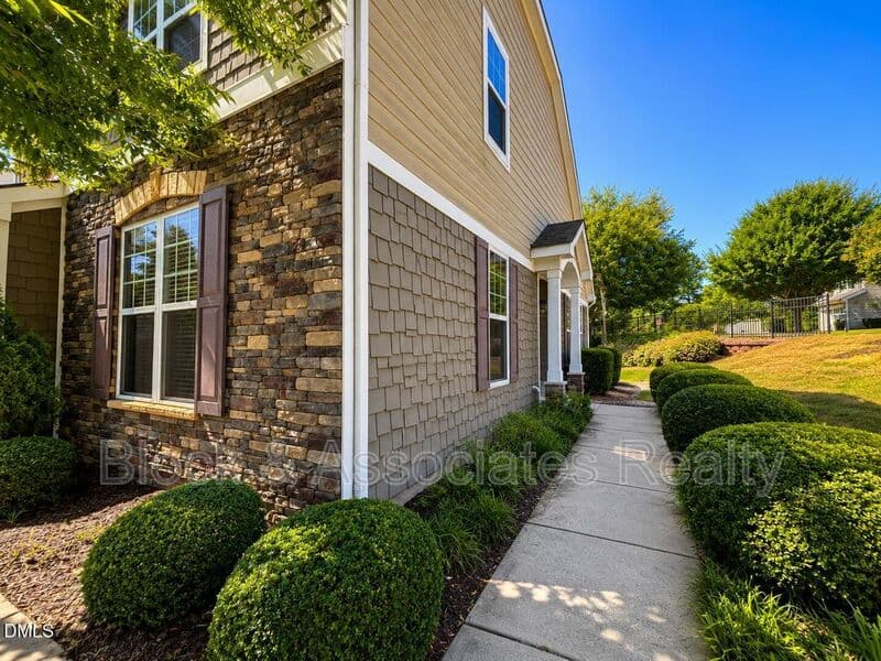 Wake Forest House: 1429 Kirkwood Hill Way