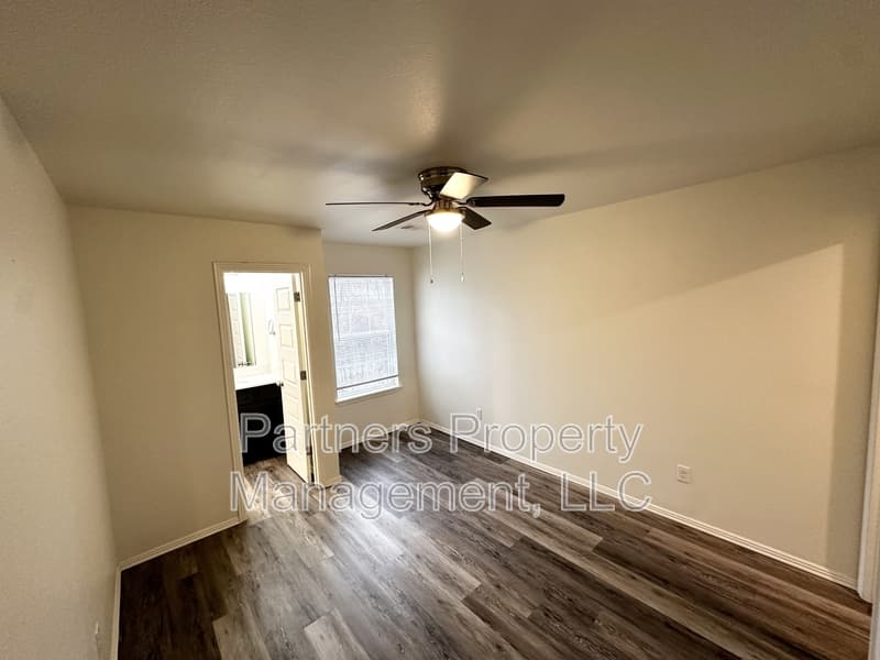 Fayetteville Condo: 1035 South Benchmark Lane - 1