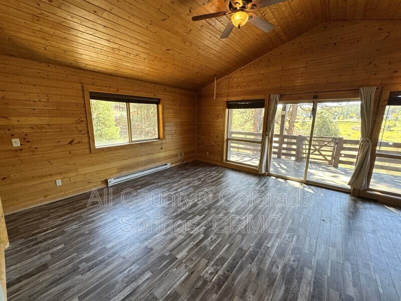 Woodland Park House: 14515 Columbine Circle