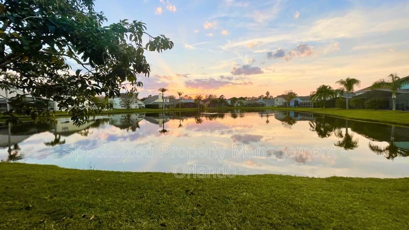 Orlando House: 728 Hardwood Cir