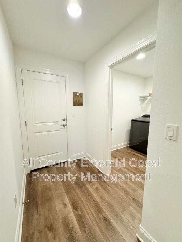 Destin House: 481 Kelly Street