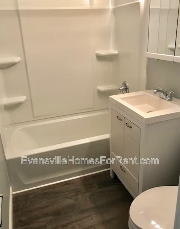 Evansville Condo: 1323 Olive Street - c