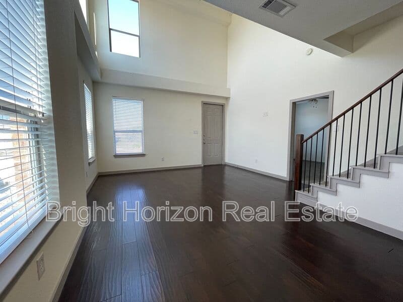 Hurst Condo: 3629 Valley Vista Drive