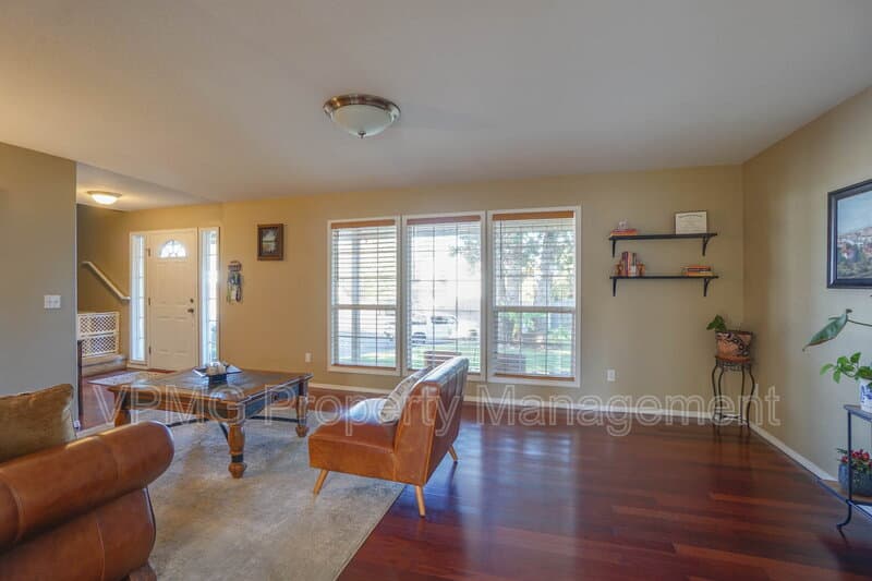 Vancouver House: 8005 Northeast 100th Circle