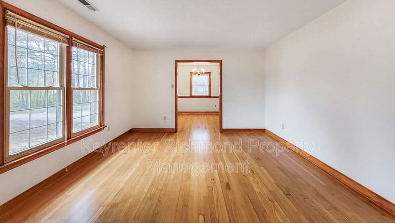 Mechanicsville House: 8155 Bell Creek Road