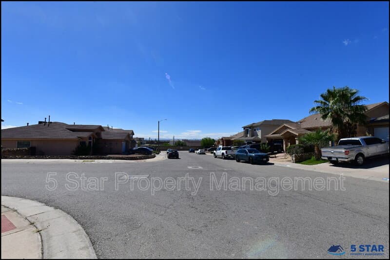 El Paso House: 736 Draco Pl !!