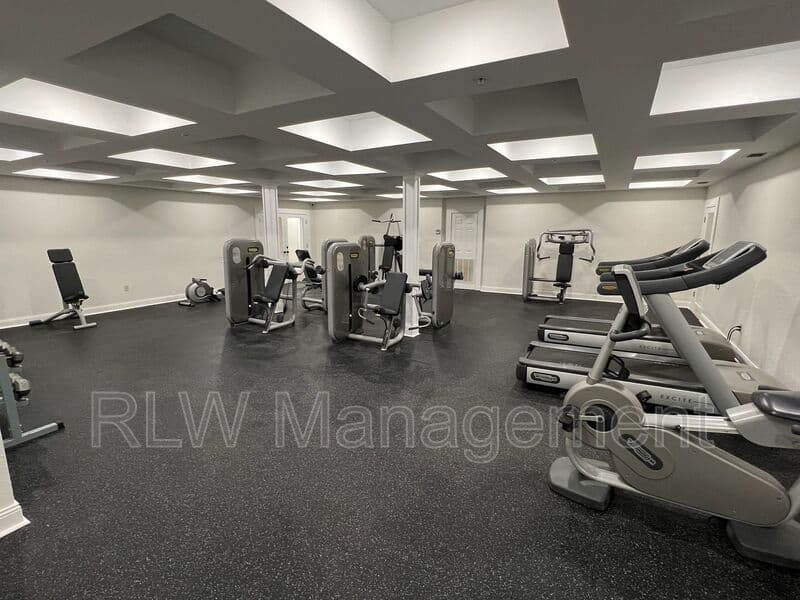 Umatilla Condo: 11 N. Central Ave.