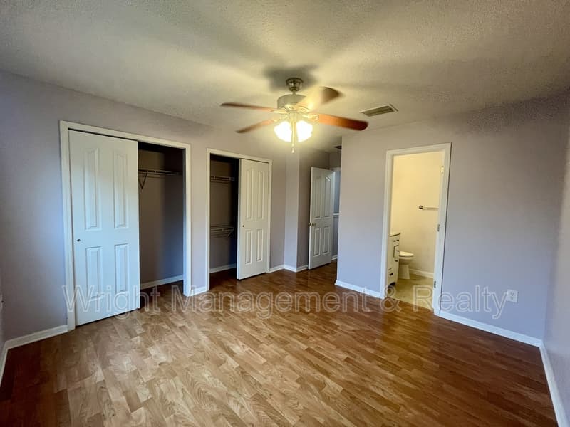 Tampa Townhome: 8710 Sheldon Creek Boulevard