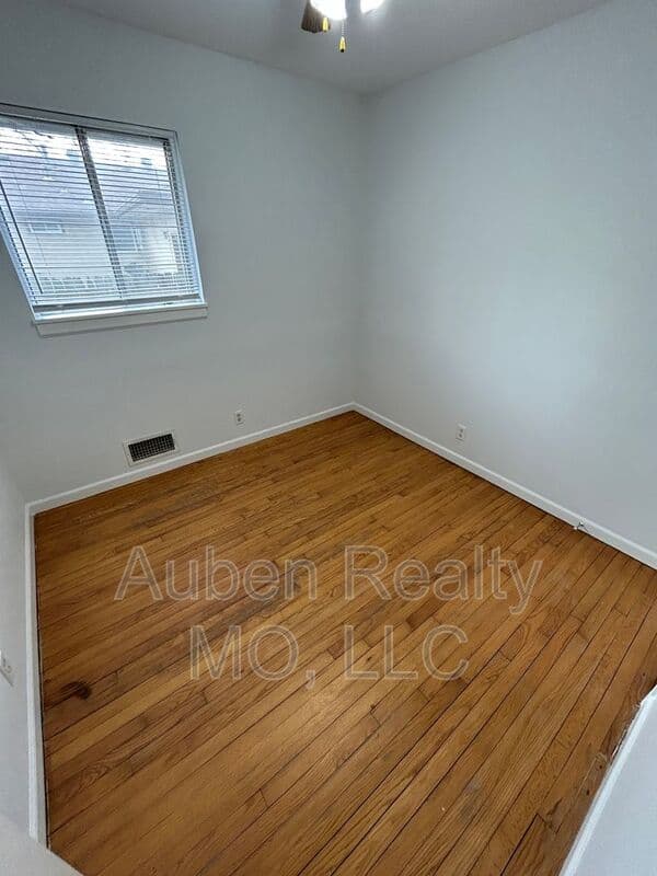 Independence House: 20808 E 13th Ter S.