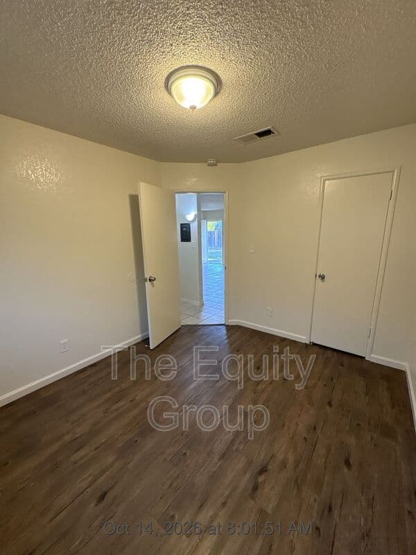 Corcoran Condo: 2004 North Ave
