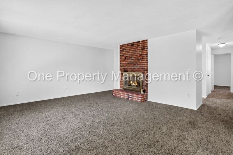 Vancouver House: 3738 NE 45th St