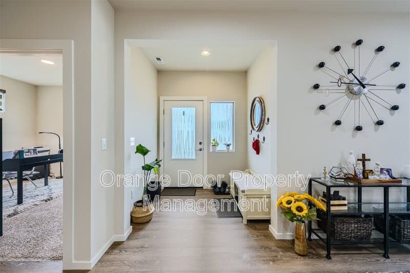 Black Diamond House: 32773 Maple Avenue Southeast