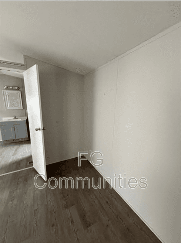 Morganton House: 1754 Zion Rd Unit 33