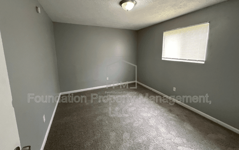 Memphis House: 2961 Grenadier Cove