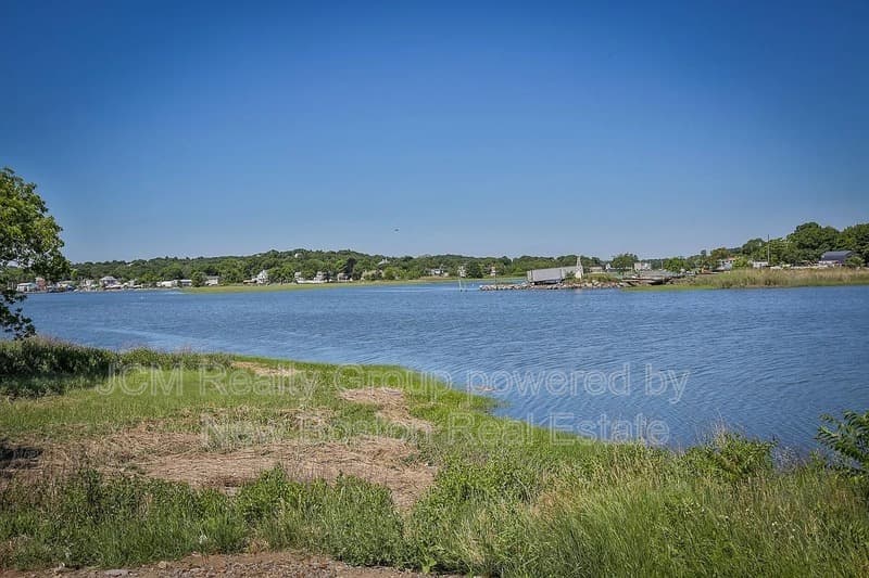 Lynn Condo: 9 Needhams Landing Road