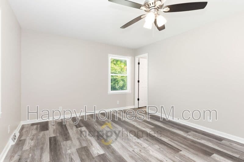 Monck's Corner House: 508 Whiterock Lane