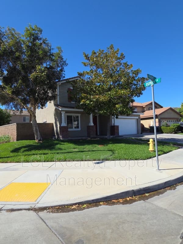 Eastvale House: 6563 Peridot Ct