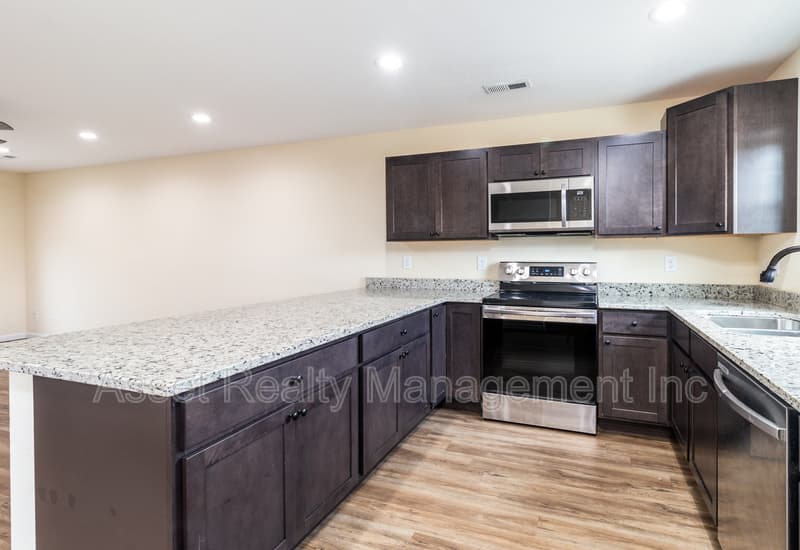Louisville Condo: 916 Warrior Hill Drive - 1