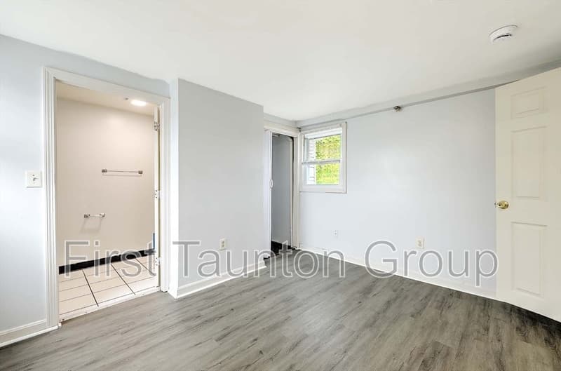 Taunton Condo: 458 Weir Street