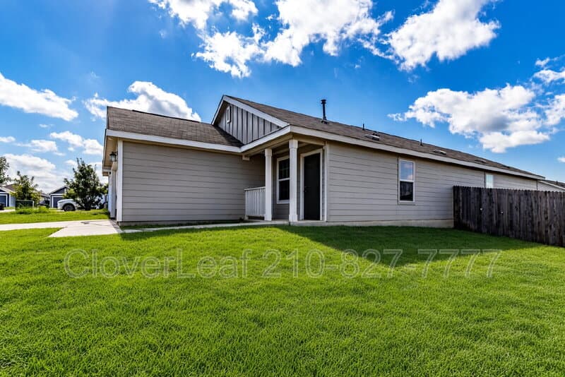 San Antonio House: 1403 Slice Parkway