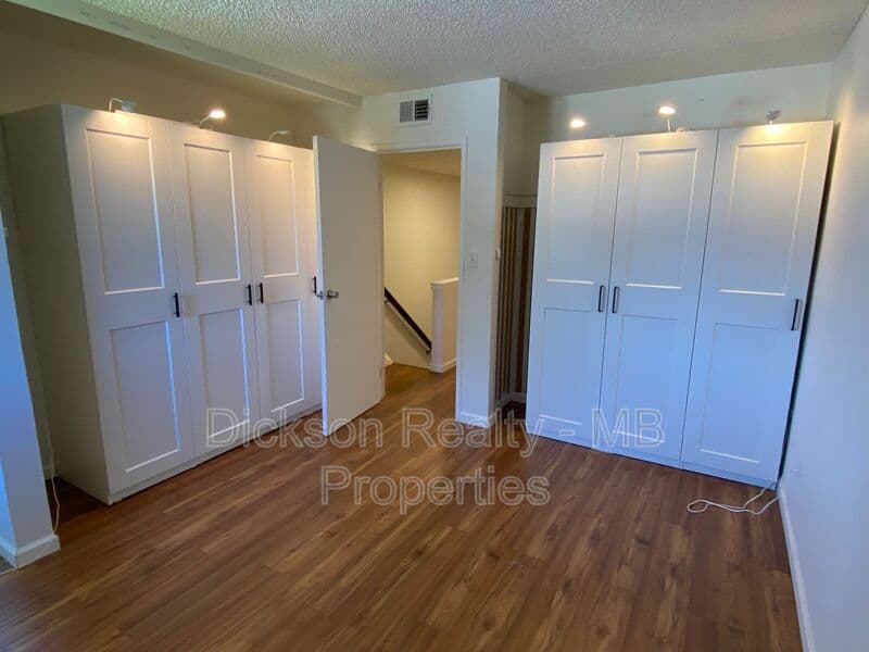Reno House: 861 Nutmeg Place