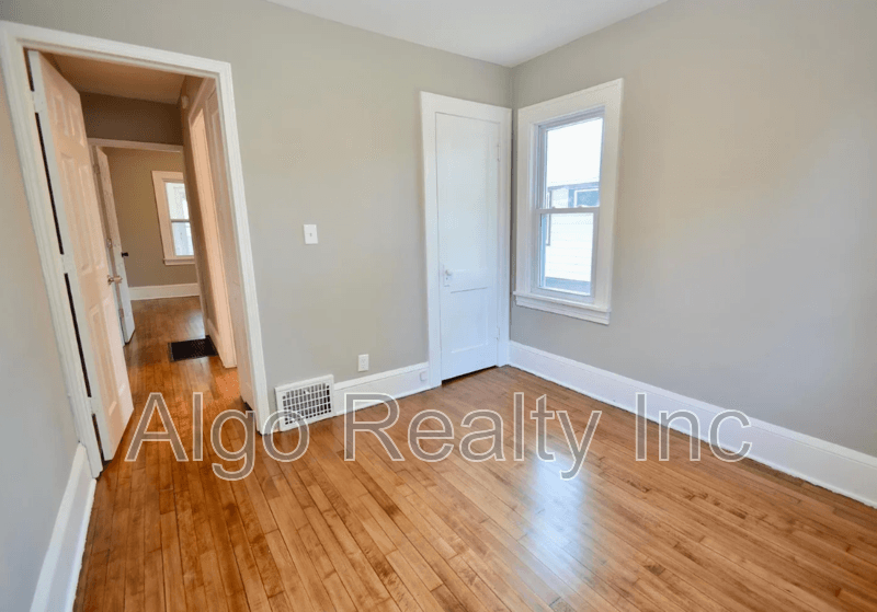 Minneapolis Condo: 4239 Minnehaha Avenue - 1