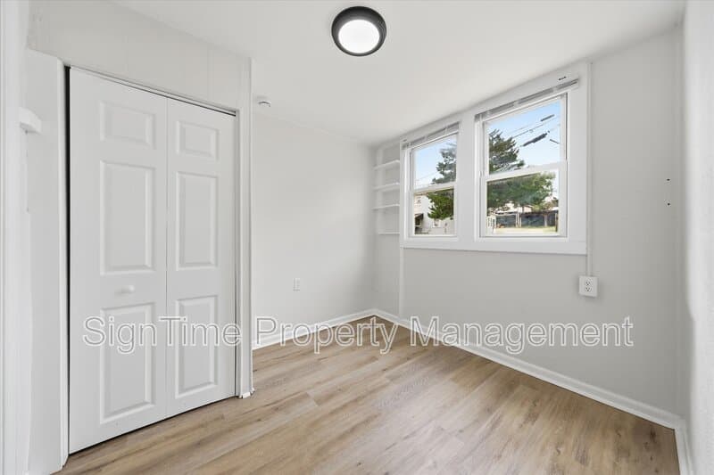Frederick House: 4 Winchester Ave