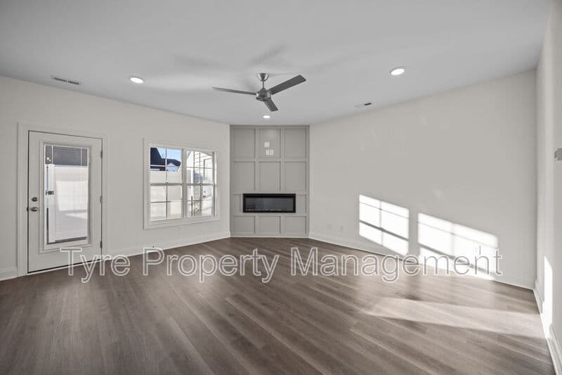 Greenville Townhome: 1904 Newbury Way