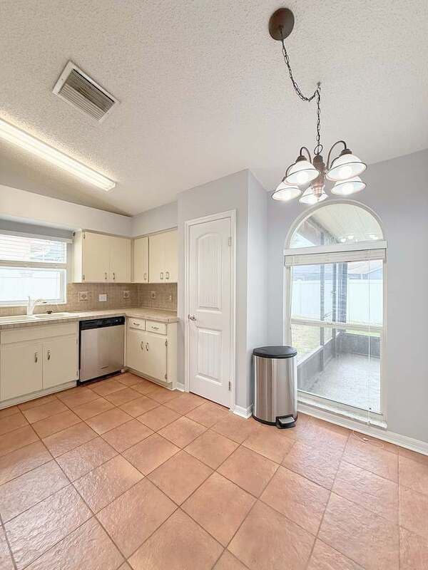 Valrico House: 1118 Hardwood Drive