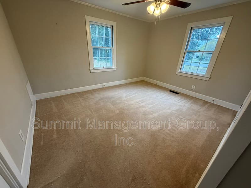 Covington House: 5118 Newton Drive NE