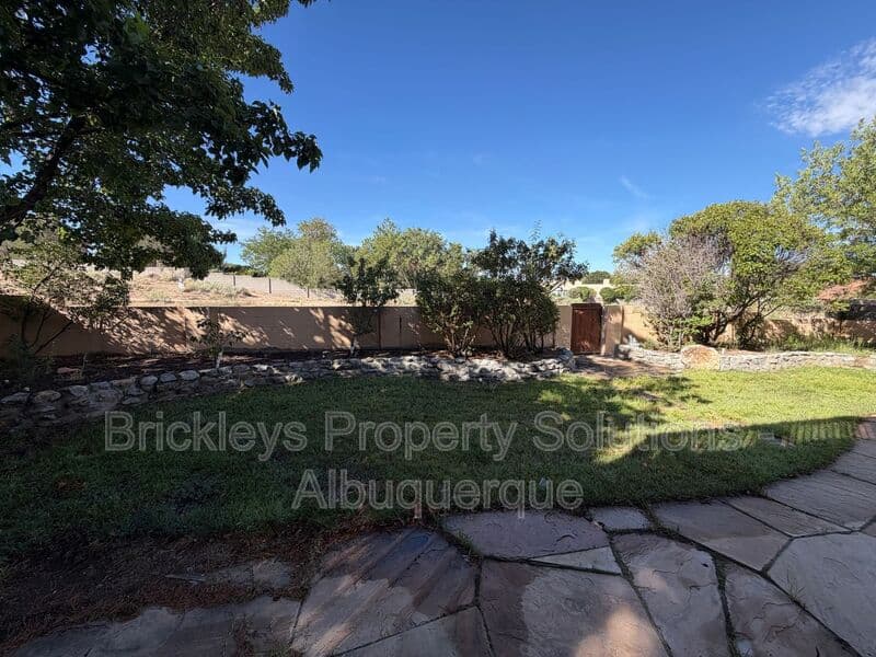 Albuquerque House: 9600 Allande Rd NE