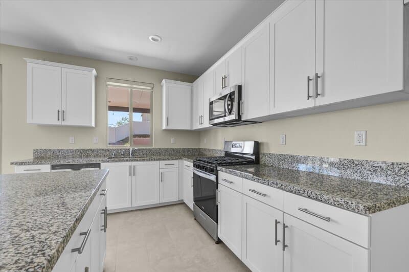 Menifee House: 25395 Summer Creek Drive