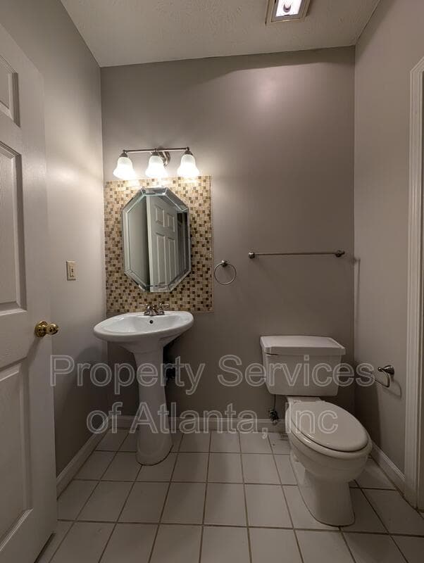 Atlanta Townhome: 2680 Pine Tree Rd NE