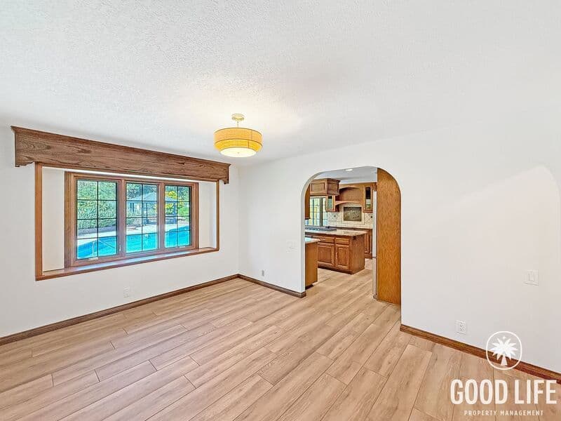 Corona House: 9250 Beazley Ln