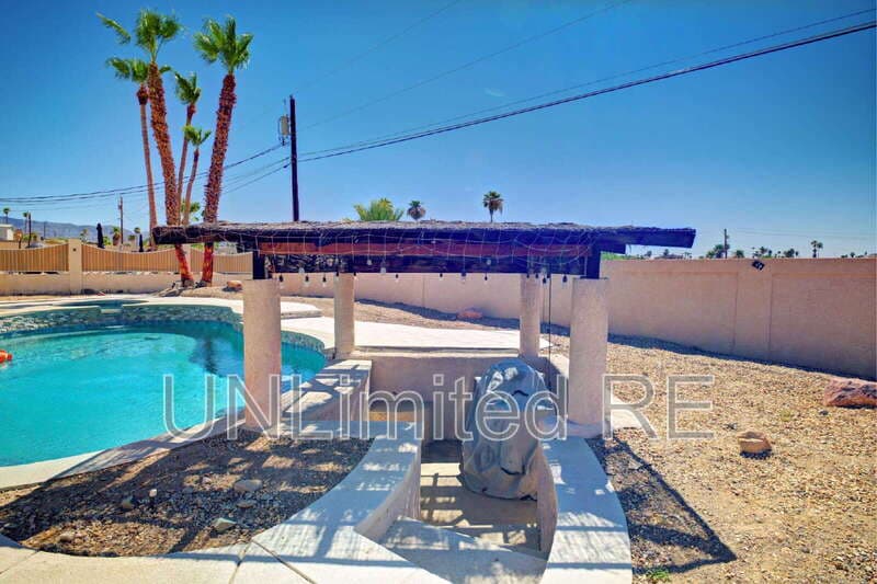 Lake Havasu City House: 304 Acoma Blvd S
