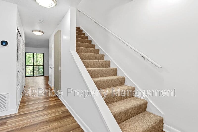 Martinez Townhome: 3506 Prestwick Drive