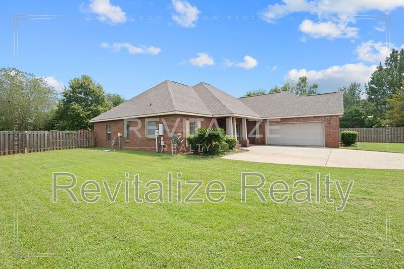 Daphne House: 11070 Courtland Court