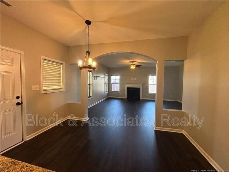 Raeford House: 438 Roanoke Dr
