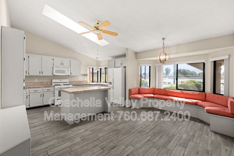 Palm Desert House: 43922 Warner Trail