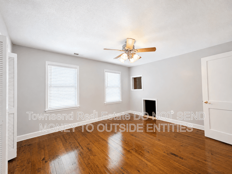 Fayetteville House: 3316 Cliffdale Rd.