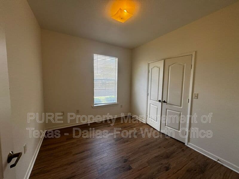 Grapevine Condo: 400 Glade Road