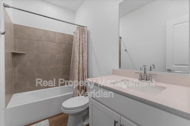Saginaw House: 3001 Brainerd Dr