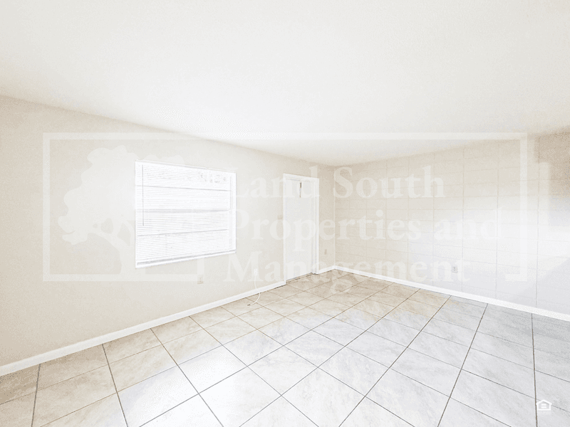 Lakeland House: 815 W. Carole Street