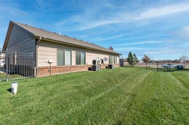 Wichita House: 13625 Hunters View Street