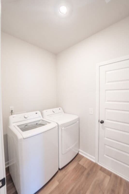 Bloomingdale House: 142 Geranium Way