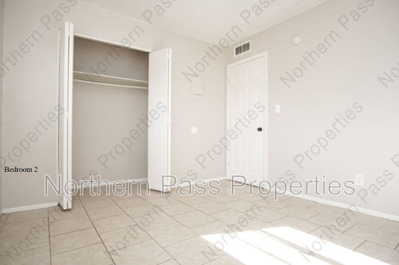 El Paso Condo: 11212 Wharf Cove B