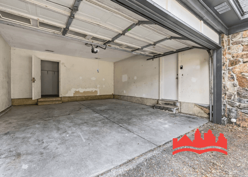 Cordova House: 2391 Carrollwood Ln